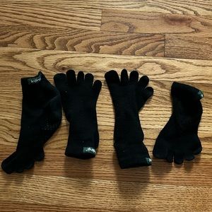 TWO Pair Injinji toe socks with grips